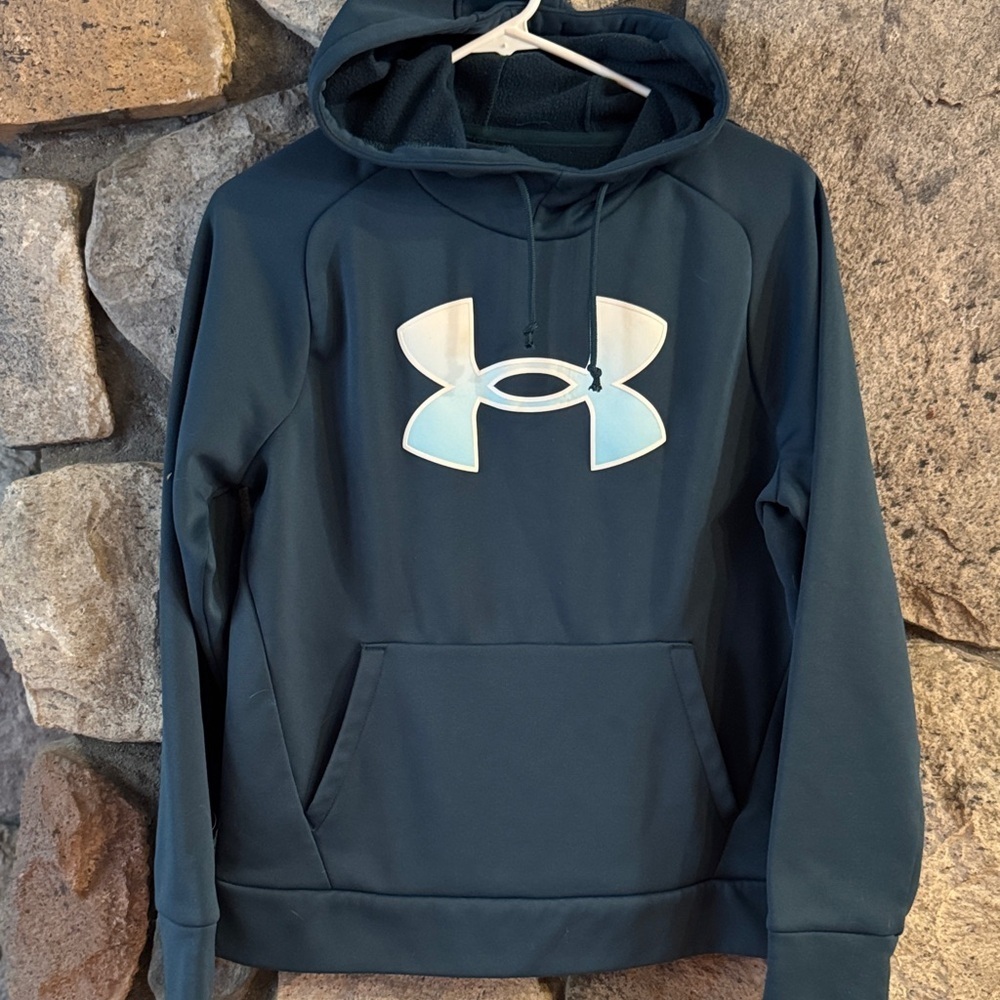Under Armour Teal Hoodie with Ombre Logo youth size medium